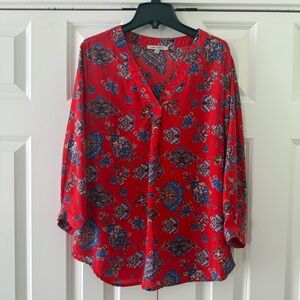 ⭐️ Anne Carson Red Floral Paisley V-Neck Blouse